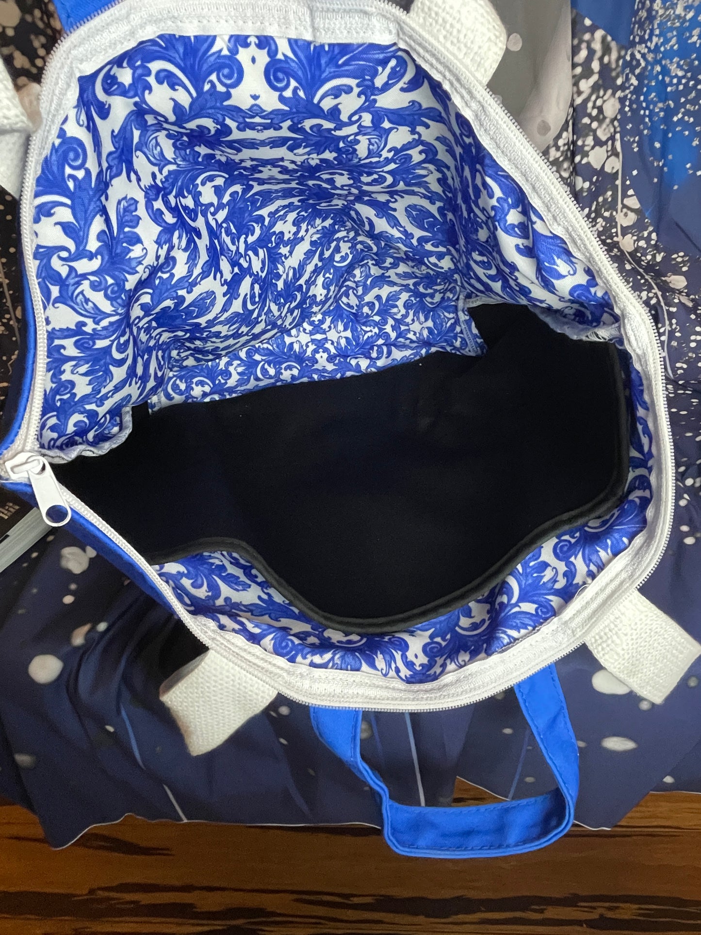Zeta and Amicae Laptop Tote Bag